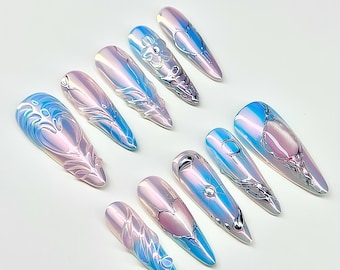 Blauwe aura pers op nagels, chroomgeleinagels, lange stilettonagels, ijsprinsesnagels, cyberfee Y2K-nagels, Koreaanse nagelset, Koreaanse nagelset