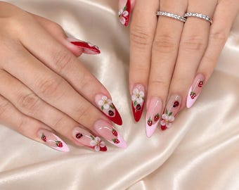 3D Ladybug and Flower Press On Nails, French Tip Fake Nails, Spring Summer Nails, Kawaii Nails, Cute Nails, Red Nails