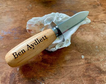 Personalized Wooden Oyster Knife Wedding Favors, Placeholders or Groomsmen Gifts with Custom Name Laser burnt