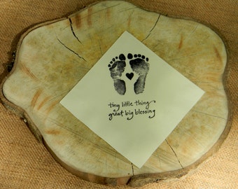 Winzige kleine Sache große Segen Baby Dusche Herz Fußabdrücke Elfenbein aus weiß Papier Cocktail Servietten Baby Mädchen oder Baby Boy Set von 50