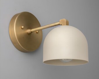 Moderne Messing Wandleuchte mit Creme Dome Shade, Minimalist Zeitgenössische Schlafzimmer Vanity Wandbeleuchtung