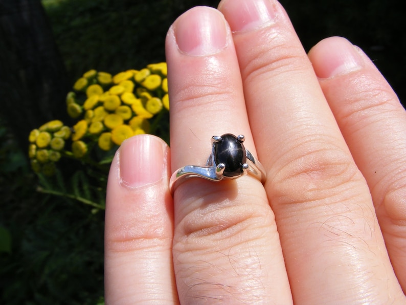 S191 Made to Order.. Sterling Silver Simple Twist Style Ring with 3 Carat Natural Star Diopside Gemstone