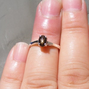 S371 Massiv Sterling Silber oder massivem Gold einfachen Stil Solitär-Ring mit natürlichen Sternsaphir