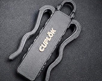 CupLok™ – Portavasos manos libres para festivales