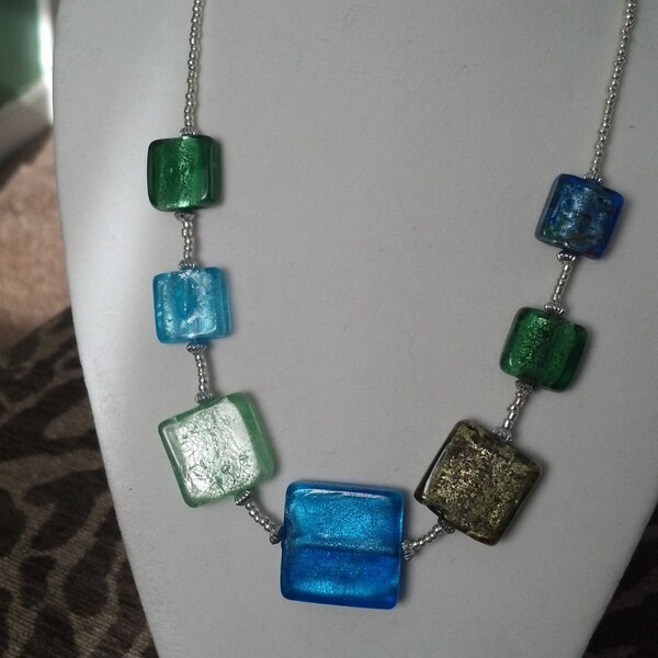 0219 Square Glass Bead Necklace