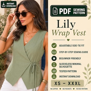 Puede incluir: Un chaleco envolvente sin mangas de color verde salvia con cierre de lazo lateral. La imagen incluye el texto "Lily Wrap Vest" y detalles como "Adjustable Side-Tie Fit" y "Beginner Friendly". El patrón está disponible en tallas XS a XXXL.