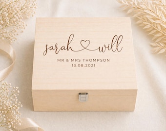 Caja de recuerdos de boda personalizada con forma de corazón grabada para parejas, caja de recuerdos de boda, caja de boda grabada