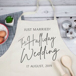 Personalised Wedding Apron, Bride Wedding Apron, Wedding Dress Apron, Wedding Groom Aprons, Custom Wedding, Reception Apron, Wedding Day imagem 3