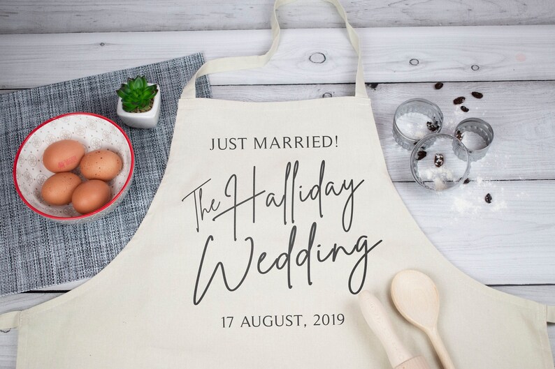 Personalised Wedding Apron, Bride Wedding Apron, Wedding Dress Apron, Wedding Groom Aprons, Custom Wedding, Reception Apron, Wedding Day imagem 3