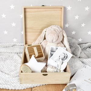 Personalised Woodland Animal Baby Box, Engraved Baby Keepsake Box, Woodland Nursery Décor, Newborn Memory Box, Engraved Box, New Baby Gift image 3