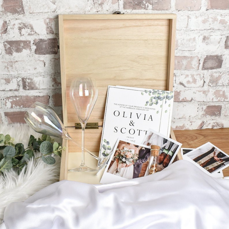 Personalised Wooden Wedding Keepsake Box, Engraved Wedding Box, Newlywed Gift Box, Wedding Day Memory Box, Personalised Wedding Gift Couple image 3