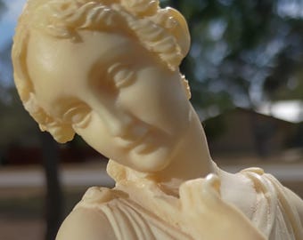 Reproduction vintage d'Antonio Canova danseuse avec doigt sur le menton