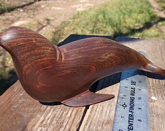 Figurine vintage Art Déco en bois dur