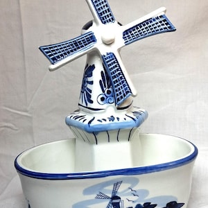Vintage Delft-style Blue White Handpainted Porcelain Windmill Planter 7" x 5.5"