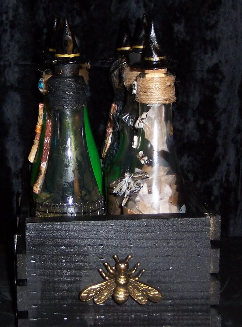 Witches Staples Potion Bottle Vignette – Gothic Apothecary Crate (no ...