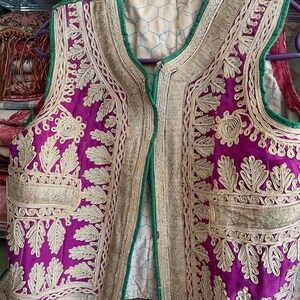 Ravissant gilet Ottoman  de cérémonie broderies et appliques époque XIXème