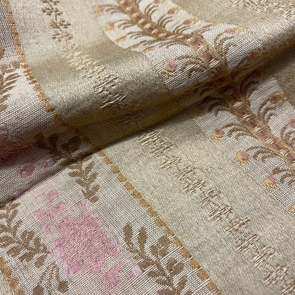 Fragment de tissu ancien, trés beau lin jacquard époque XIXème