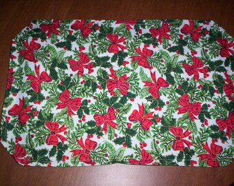 Handmade Set of 4 CHRISTMAS Placemats and Runner