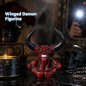 Horror Minotaur Bust Statue, Gothic Demon Figurine, Halloween Desk Decor, Horned Devil Sculpture, Spooky Shelf Ornament, Gothic Gift