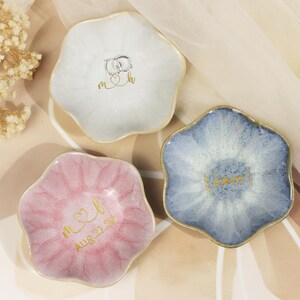 Custom Ceramic Engaged Ring Tray For Mr and Mrs Gift,Wedding Gift,Trinket Dish For Wedding Date Gifts,Bridesmaid Gift
