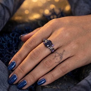 Vintage Purple Crystal Leaf Ring: Antique Silver Nature Jewelry