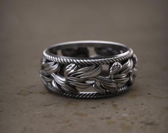 Silver Leaf Ring Band, Woodland Ring, Artisan Vine Pattern Textured Ring, Antique Style Rustic Nature Jewelry, Custom Floral Filigree