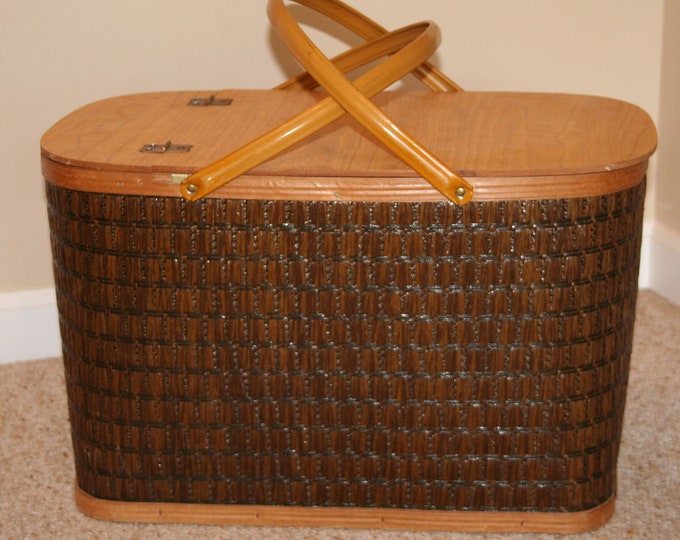 Basket Hawkeye Picnic Basket Burlington Iowa Vintage Etsy