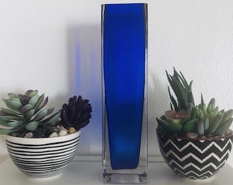 Vintage Kobalt Blau Überfangglas Vase | Schweres Kristallkunstglas, modernes Dekor