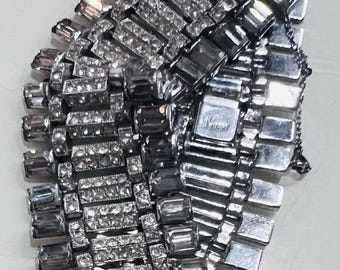 Signerad Crown Trifari brett strass manschettarmband | Baguette kristall statement smycken
