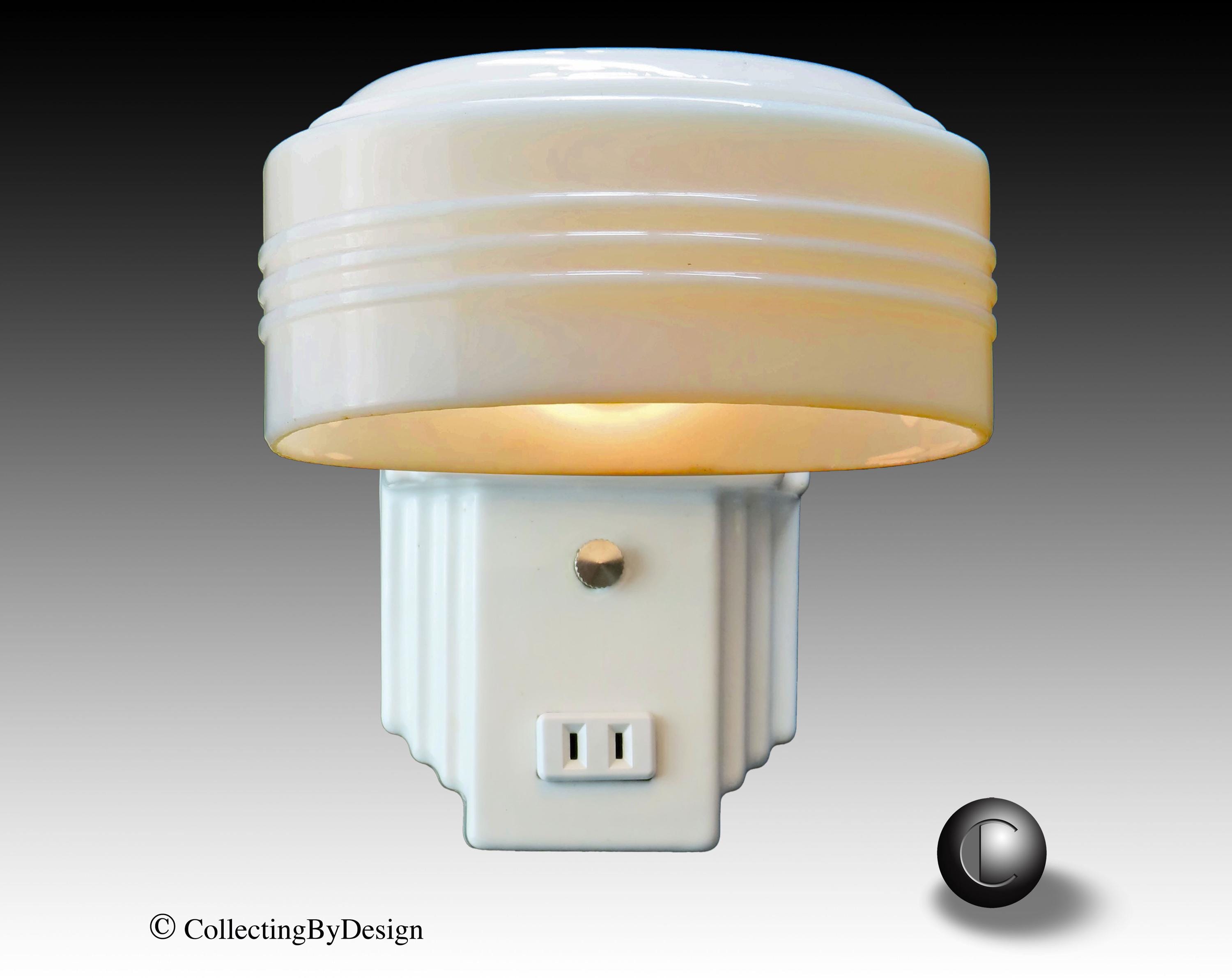 Electrolier Streamline Skyscraper Art Deco Porcelain Sconce Light Fixture c.1939  RESTORED