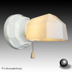 ONE (1) Alabax AL923 Art Deco Porcelain Sconce Light Fixture w/Glass Shade c.1932 RESTORED