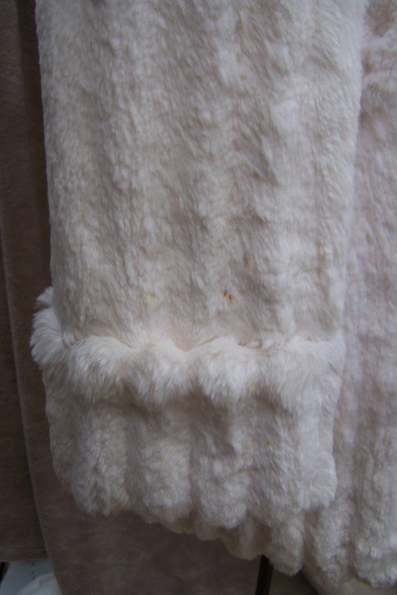 SUPER SOFT Cream Color Vintage Womens Rabbit Fur Stro… - Gem