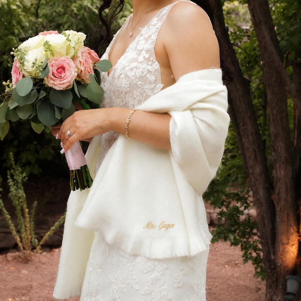 Chal de lana de alpaca para novia, chal de boda de lujo color marfil, bufanda blanca de lana suave bordada personalizada.