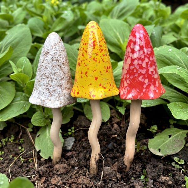 Ceramic Mushrooms Garden Stake, Tinkling Toadstools, Whimsical Mushroom Decor,  All Season Use for 10 Years