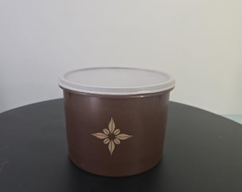 Vintage Tupperware 265-15 Canister Brown Star Flower 1970s