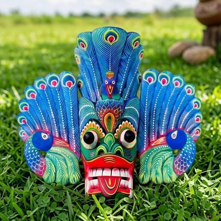 スリランカ製 ラクシャ仮面 ペア 魔除け 木彫り 民族工芸 スリランカ お面 魔除け ラクシャマスク - メルカリ