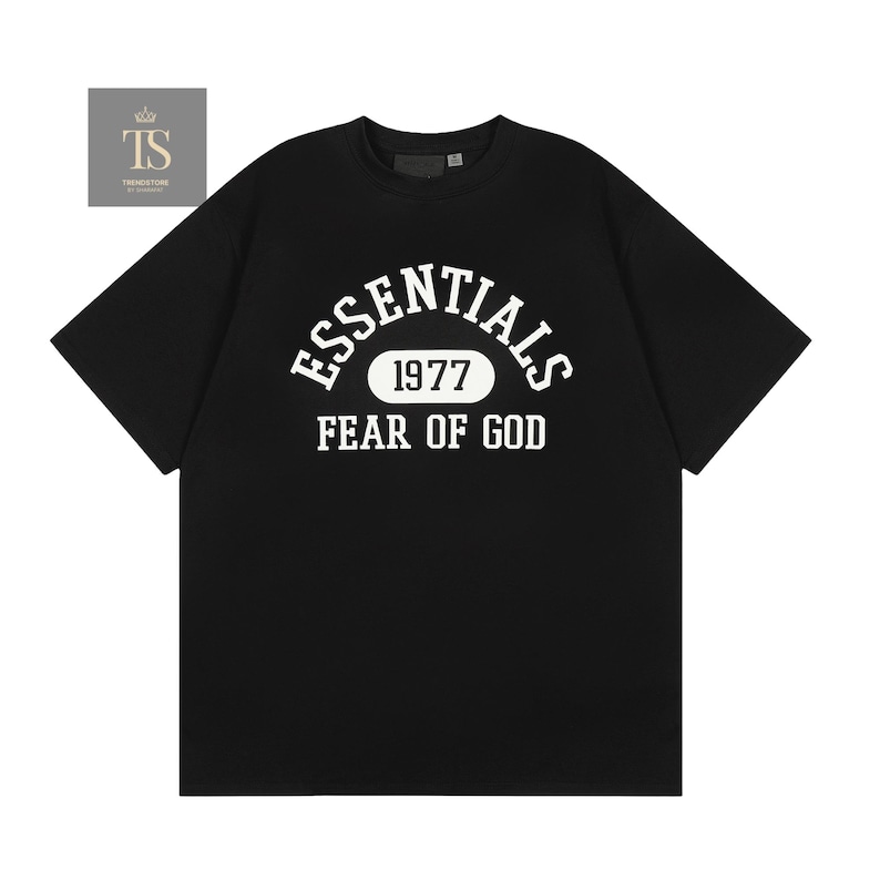 Maglietta unisex essenziale Fear of God 1977, maglietta streetwear di tendenza - vestibilità oversize casual Nero