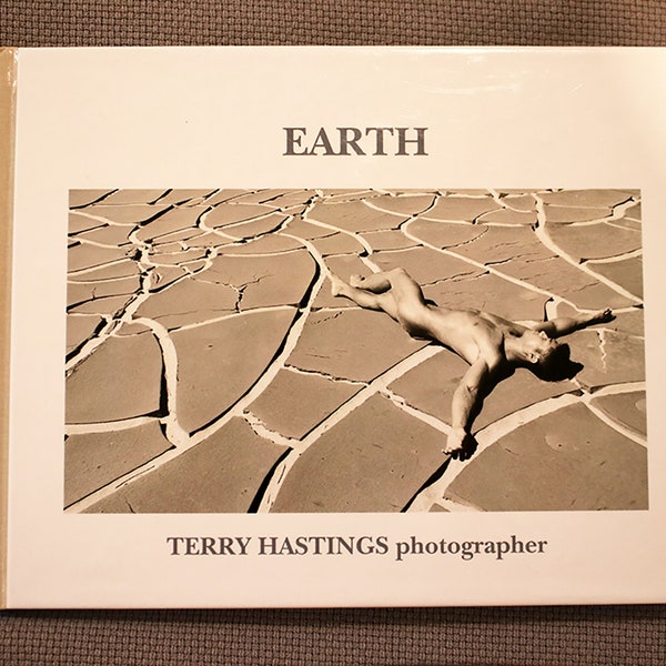 TERRY HASTINGS - EARTH - all male nude photography coffee tabler book signed over 100 pages