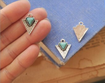 20 TIBETAN SILVER HEART SPACER BEADS CHARMS 10mm TS92