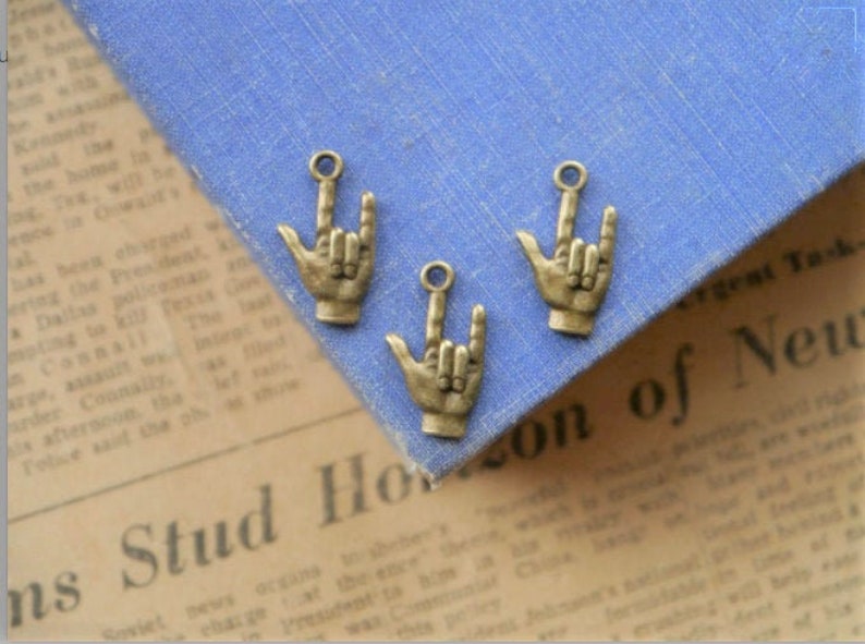 10 piezas de dijes de bronce antiguo con la frase "Te amo", de 22 mm (BC2957) imagen 1