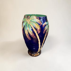 Large 11.5 inch Beswick palm tree vase, model 1064 cobalt blue and gold, mid century tropical art deco pottery, designed by Albert Hallam,