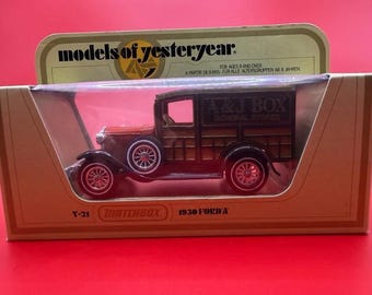 Matchbox Yesteryear Y‑21 – 1930 Ford ‘A’ A & J Box General Stores Van – Boxed Vintage