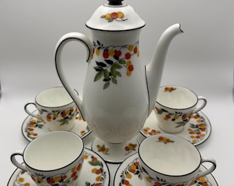 Royal Doulton hand-painted Series Ware Coffee Set - Pattern D2685 (c.1935-1950)