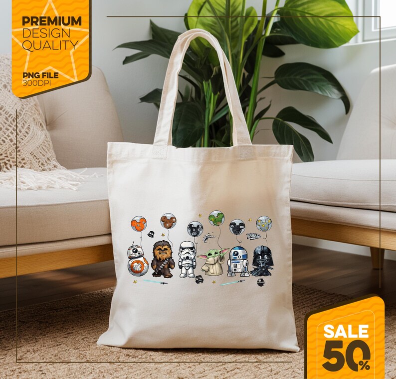 Może przedstawiać: Kremowa torba typu tote z kolorową grafiką postaci z Gwiezdnych Wojen trzymających balony. Postacie to m.in. BB-8, Chewbacca, Szturmowiec, Grogu, R2-D2 i Darth Vader. Torba ma białe uchwyty i napis "Premium Design Quality".