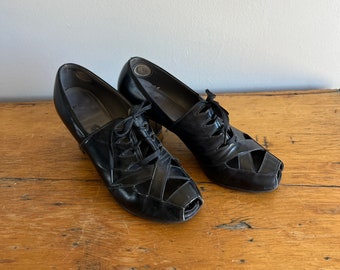 Vintage 1950’s Black Leather Heels Cutout Pinup 50’s Pumps