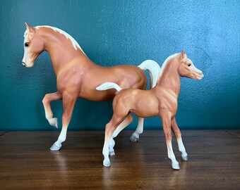 Vintage Breyer Traditional Arabia Stallion and Foal Horse Model Collectible Figurine