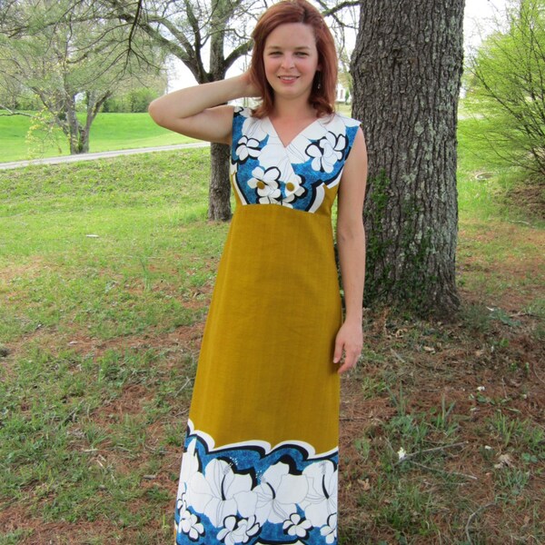 Vintage 1970's maxi dress Hawaiian print maxi dress