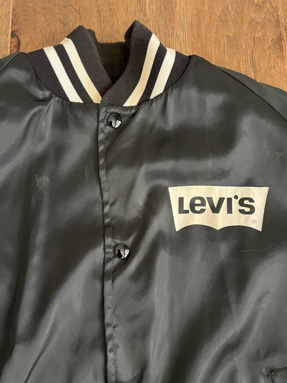 Vintage Levi’s Satin Jacket Black and White Emplo… - image 4