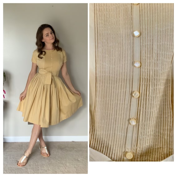 Vintage 1950’s Fit and Flare Yellow Full Skirt Dre