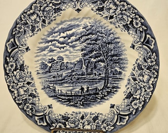 Prato de jantar Royal Art Staffordshire Blue & White Scenic Grindley Homeland de 25 cm (10") em excelente estado! Sem lascas, arranhões ou rachaduras.